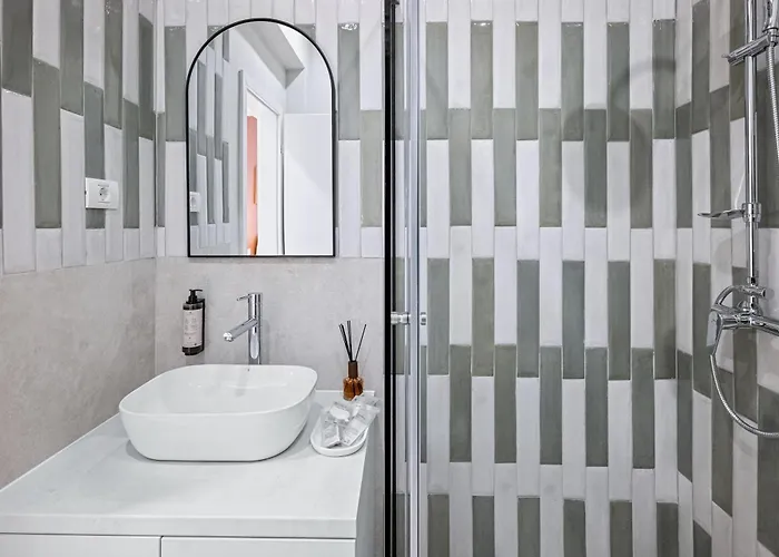 Apartment Center Boutique Design Near Old Town *