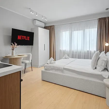 Center Boutique Design Near Old Town