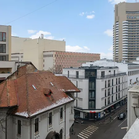 Center Boutique Design Near Old Town Apartment